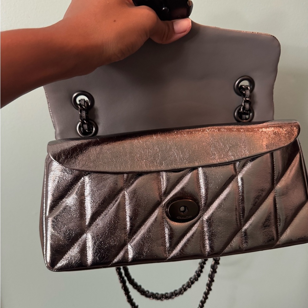 New! Quilted Tabby Shoulder Bag 26 With Anthracite! NWT - Picture 4 of 9